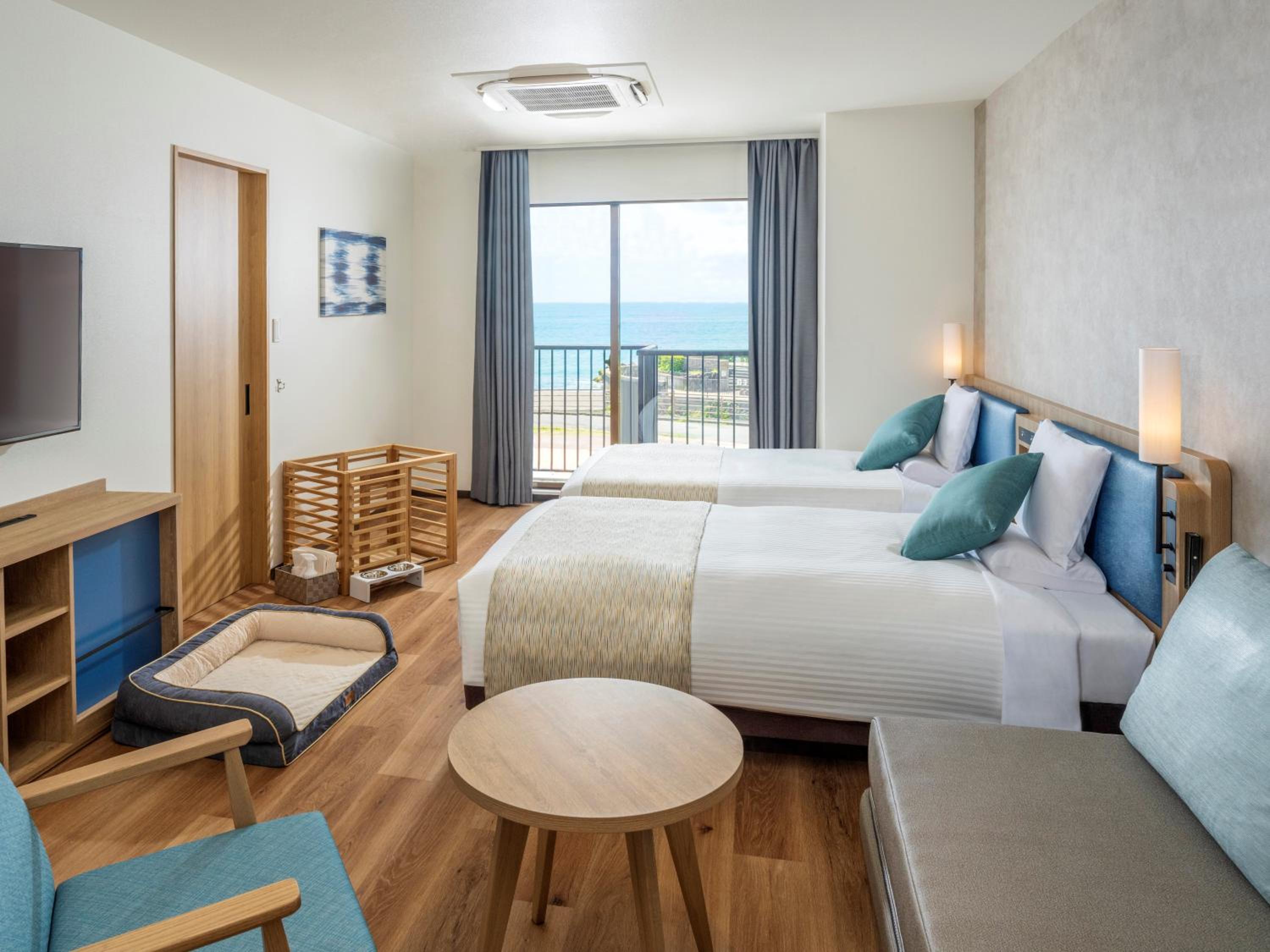 Semi Room, 2 Semi Double Beds, with View, Sofa, Pet Friendly, Bathtub