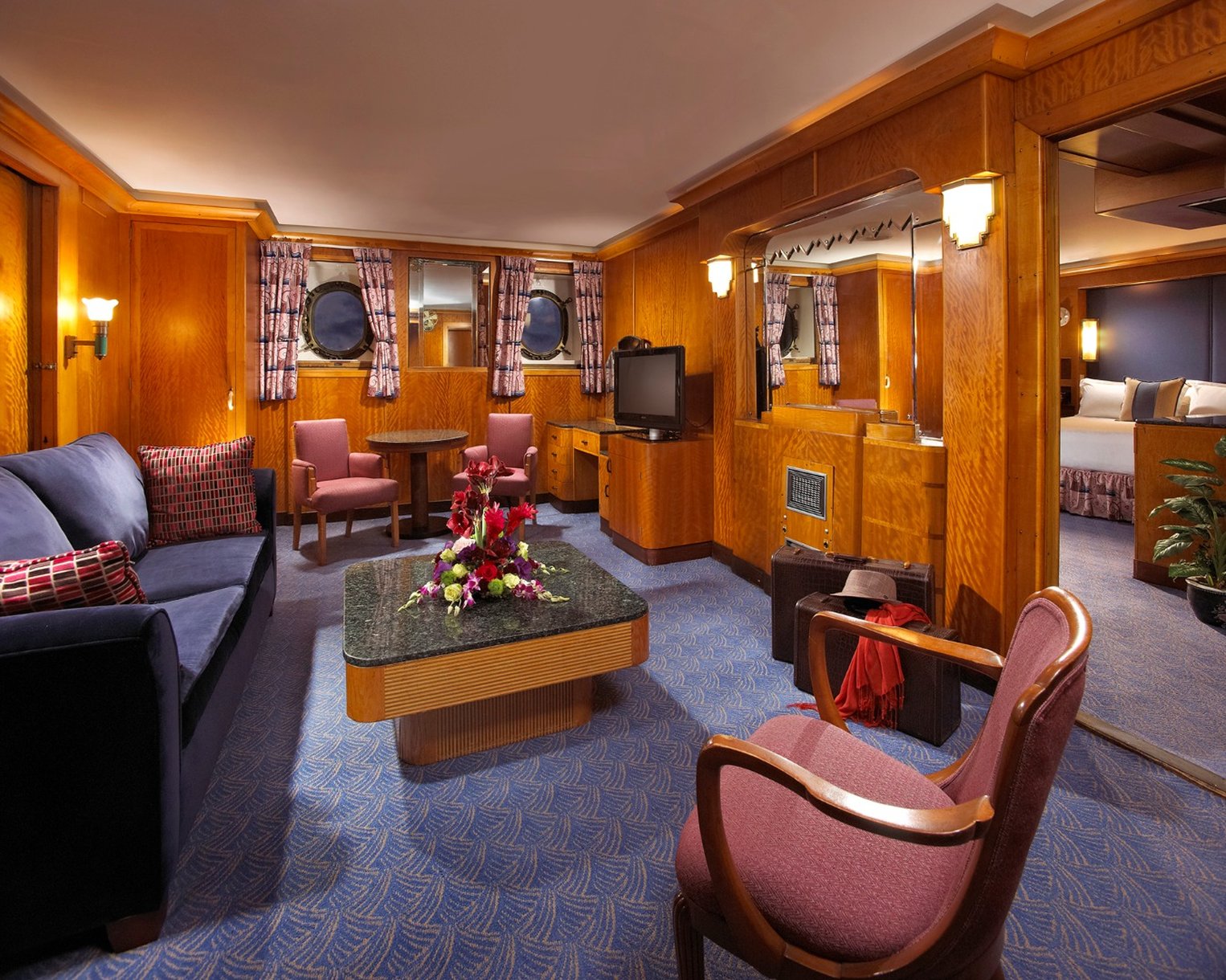 The Queen Mary 45/56