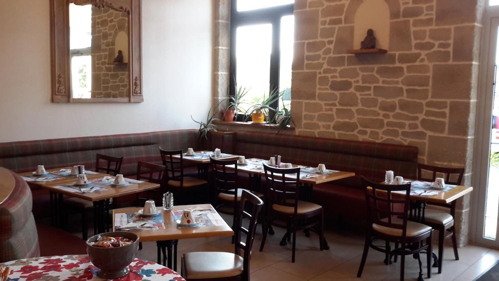 Brit Hotel Cancale 36/49