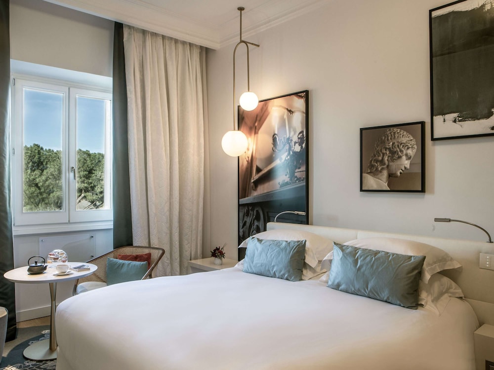 LUXURY, WITH VIEW