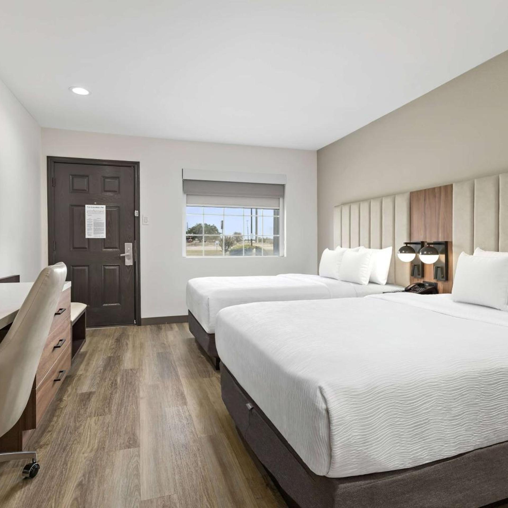 غرفة بريميوم بسريرين مزدوجين، Baymont by Wyndham Beaumont 2/10