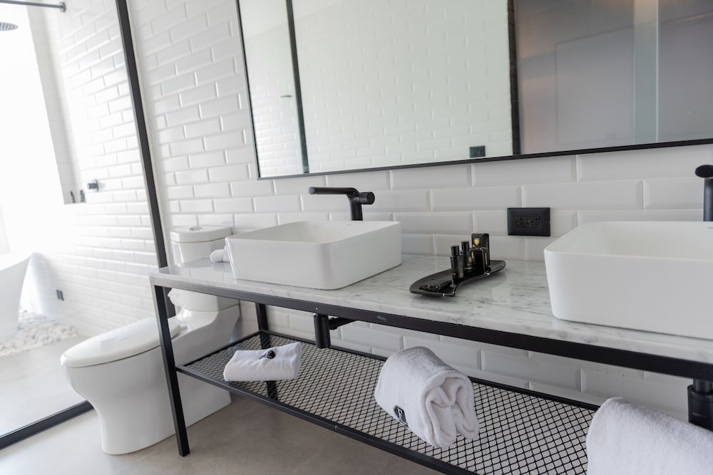 Fulton Business Luxury Hotel 45/49