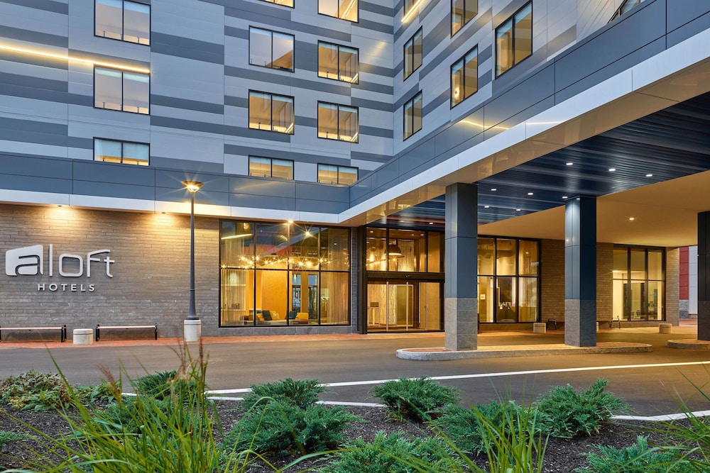 Aloft Portland, ME 1/25