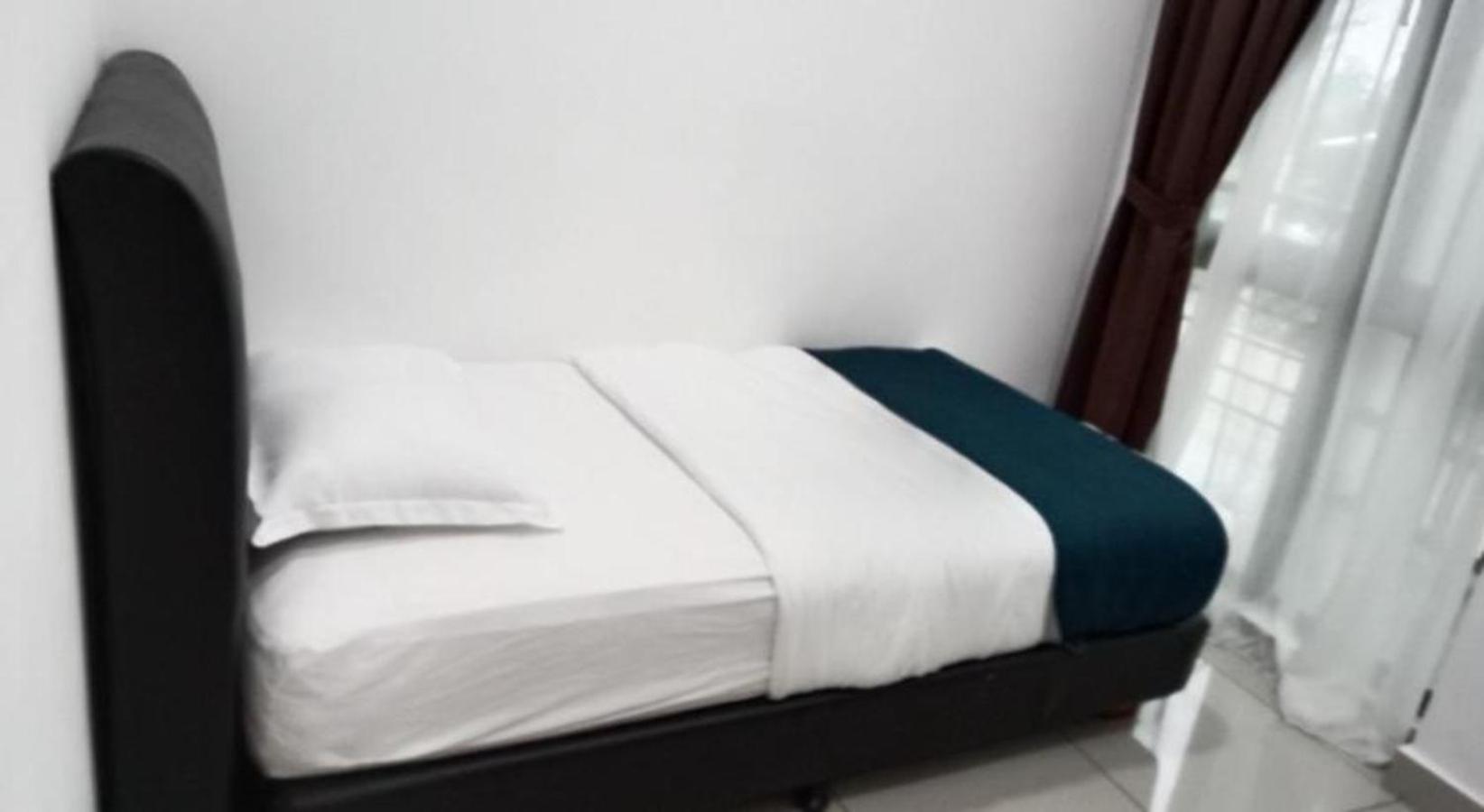 AK Cvia Hotel 7/19