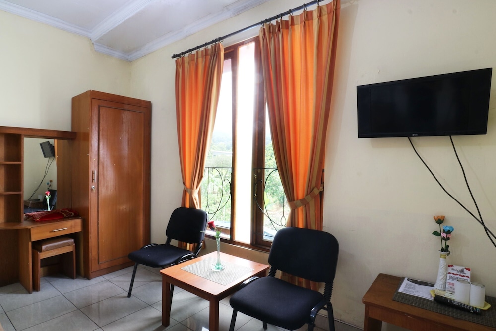 Hotel Arjuna 53/66
