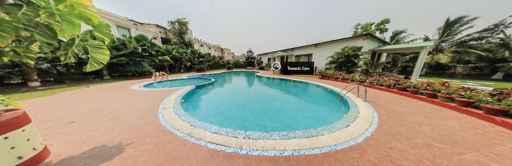 Chanakya Bnr Hotel 41/50