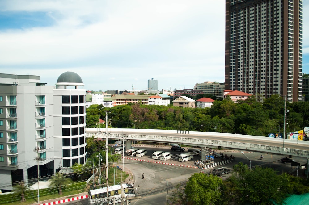 Signature Pattaya 9/70