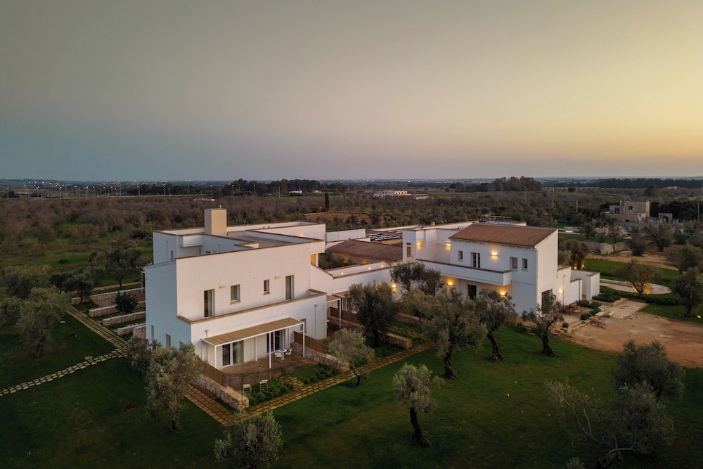 Secolario Masseria Del Viverbene 2/50