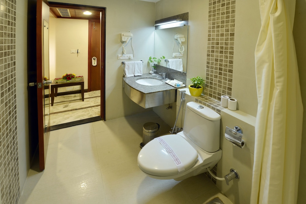 Amantra Comfort Hotel 50/50