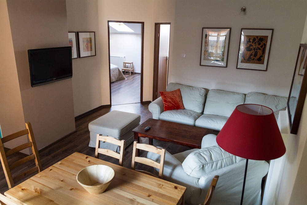 Lounge Apartments 26/50