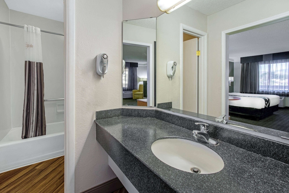 La Quinta Inn Tucson East 26/51