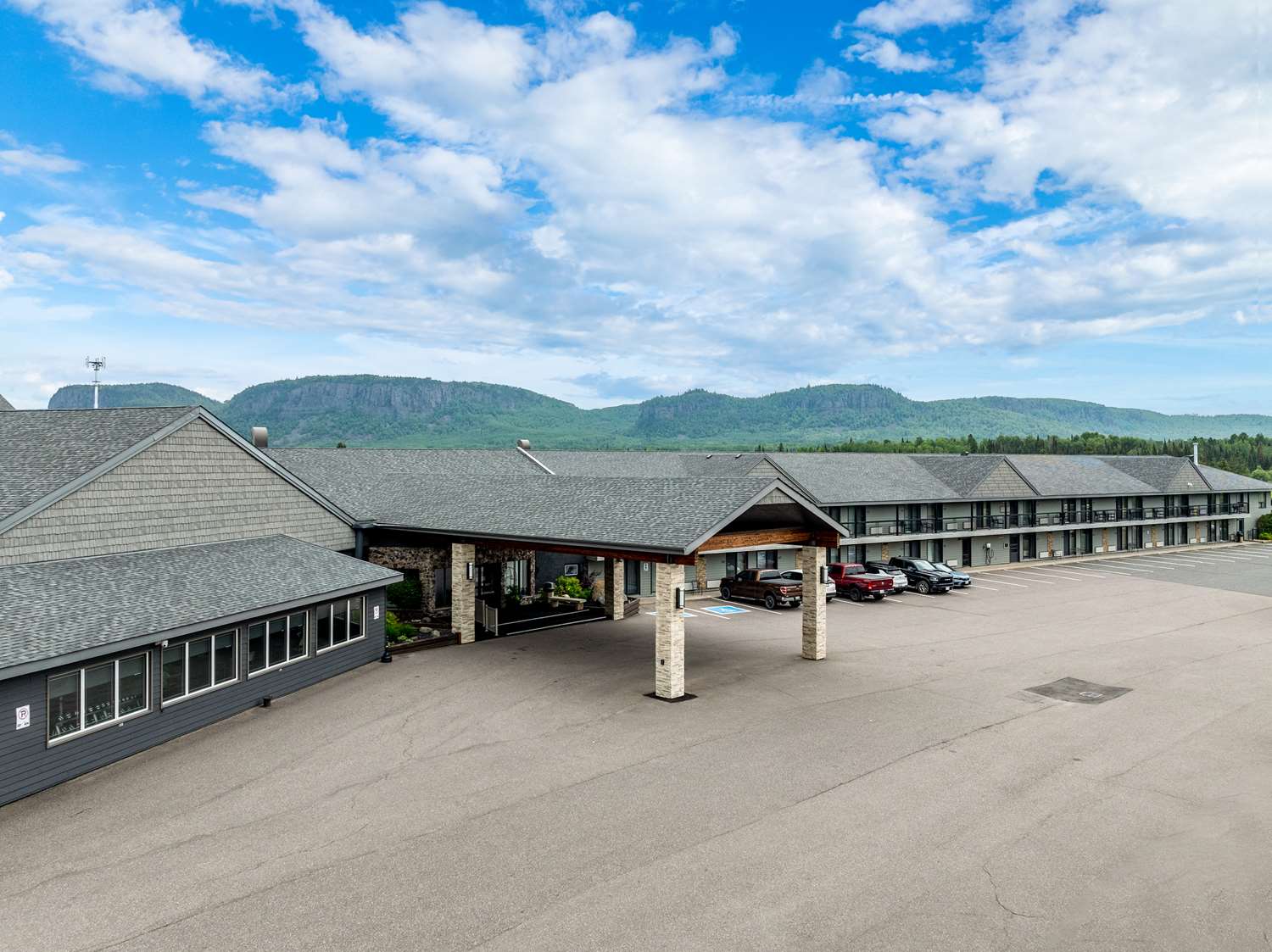 Best Western Plus Norwester Hotel and Conference Centre 26/35
