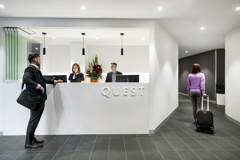 Quest St Kilda Road 4/23