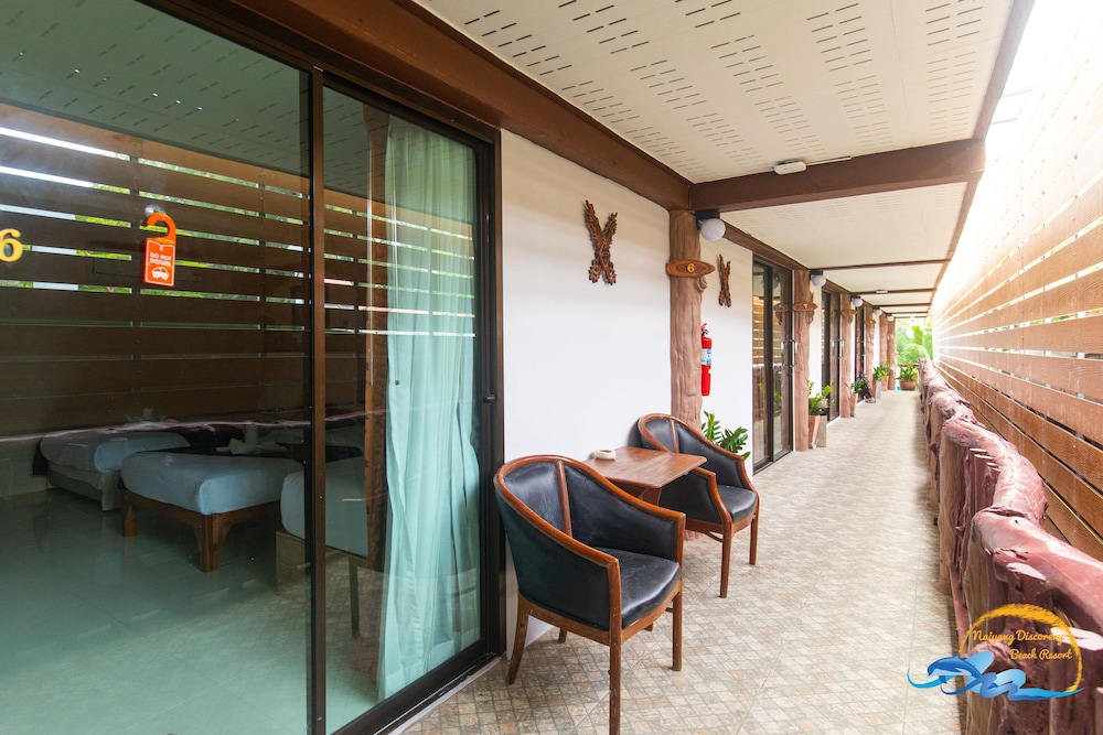 Naiyang Discovery Beach Resort 34/50