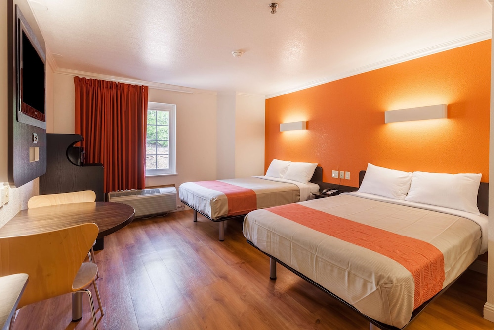 Motel6 Auburn, CA 22/60
