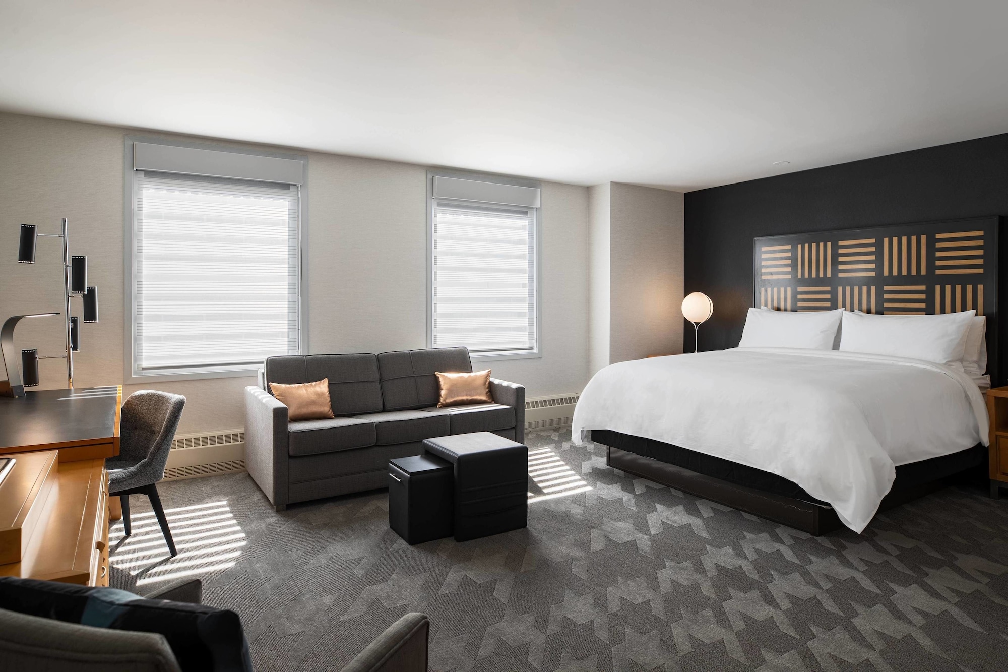 Room at Renaissance Des Moines Savery Hotel, DES MOINES - IA
