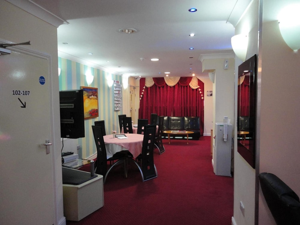 City View Hotel Roman Road Market 16/23
