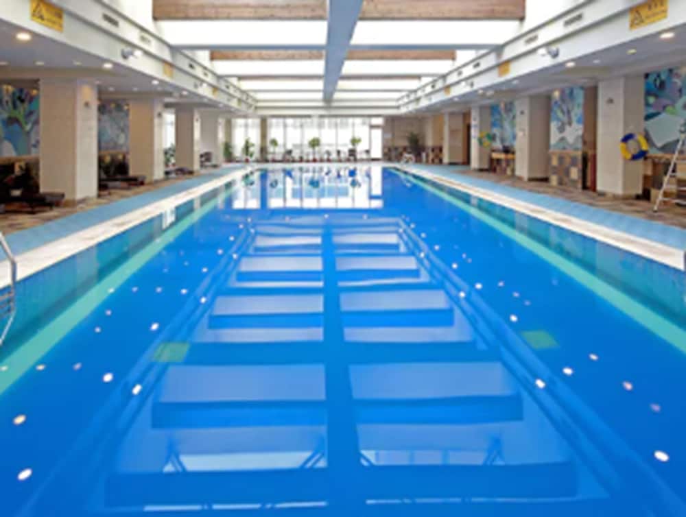 Beijing Guangxi Hotel 25/50