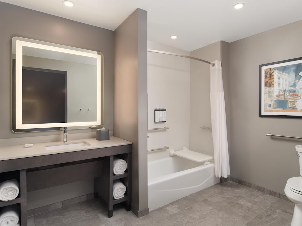 Hyatt House Schenectady / Mohawk Harbor 46/46