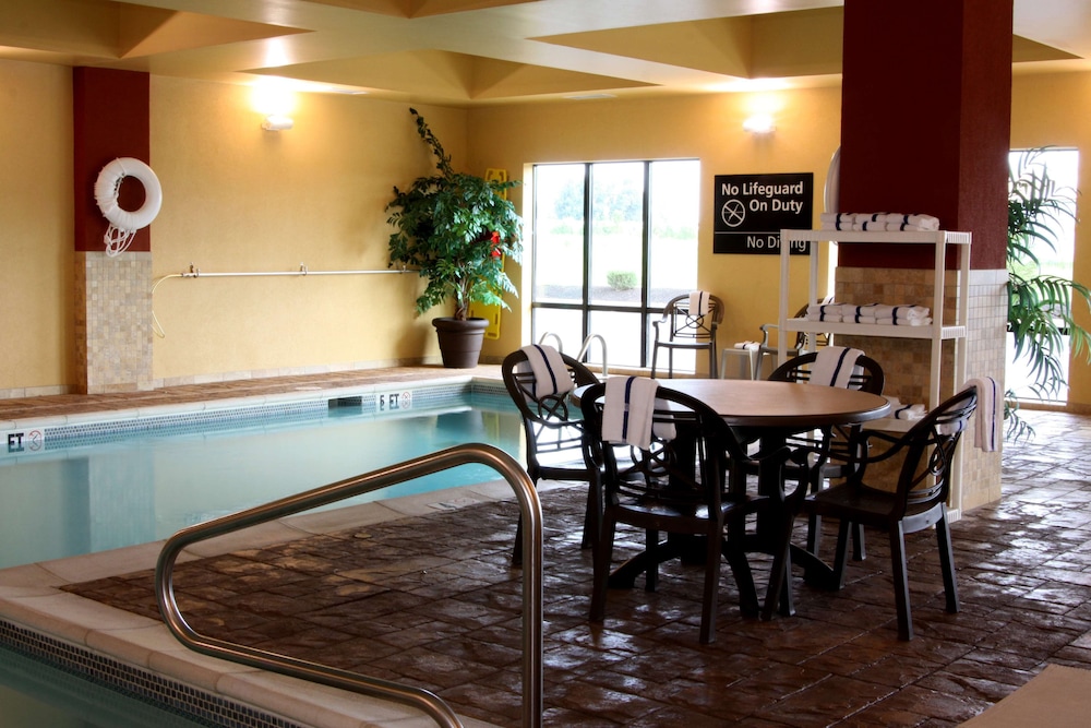 Hampton Inn Suites Paducah 47/55