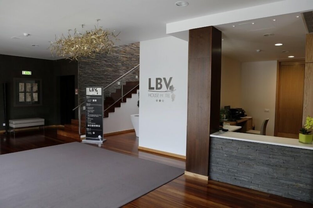 LBV HOUSE HOTEL 7/50