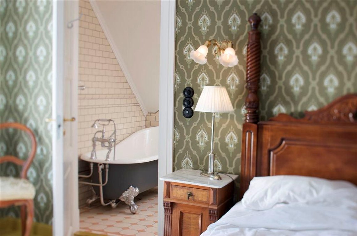 Walaker Hotel 24/43