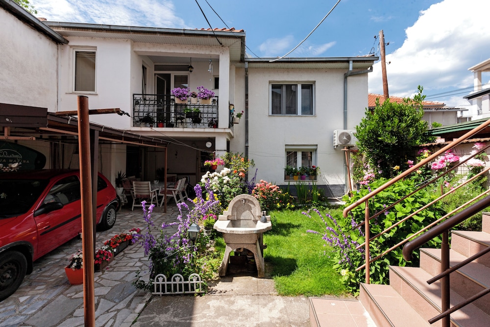 Bogdanovski Studios & Guest Rooms 38/47
