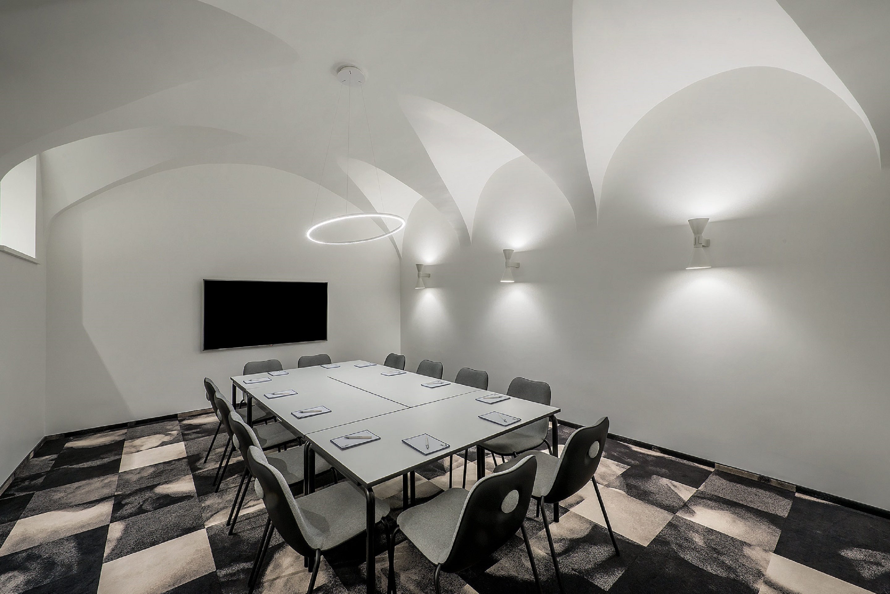 Artagonist Art Hotel 35/37