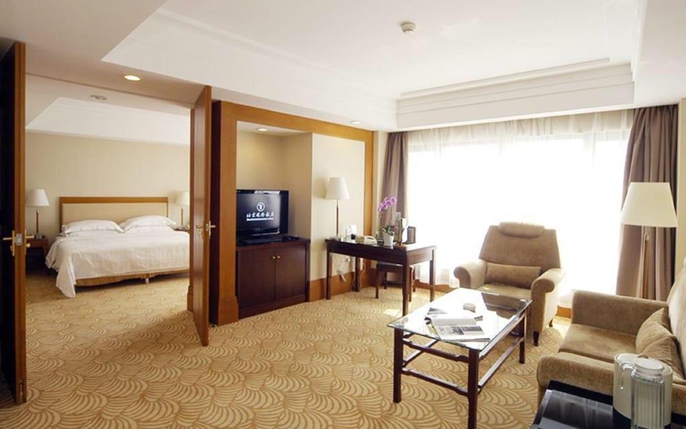 BEIJING INTERNATIONAL HOTEL 13/38