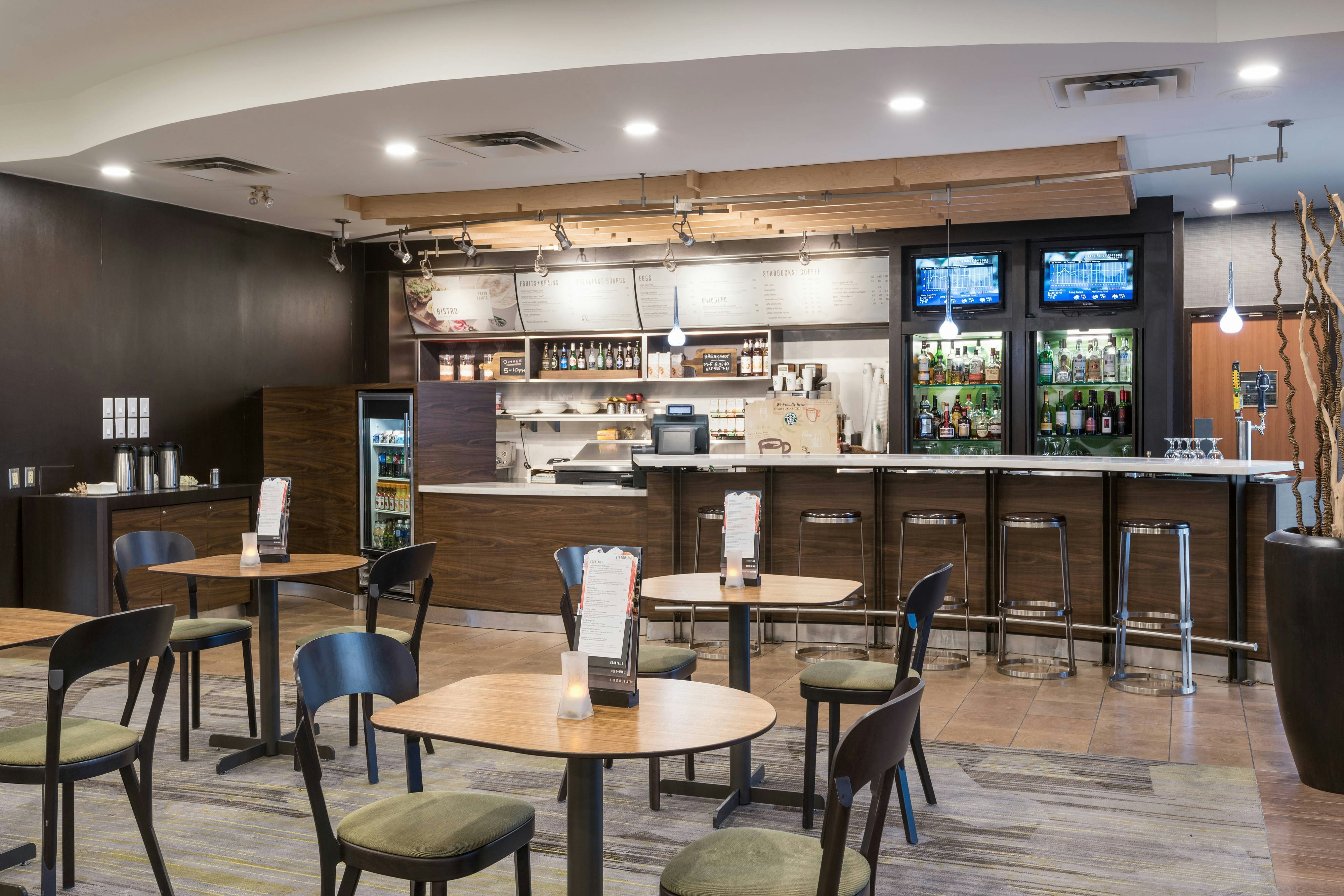 Courtyard By Marriott Toronto Vaughan 33/46