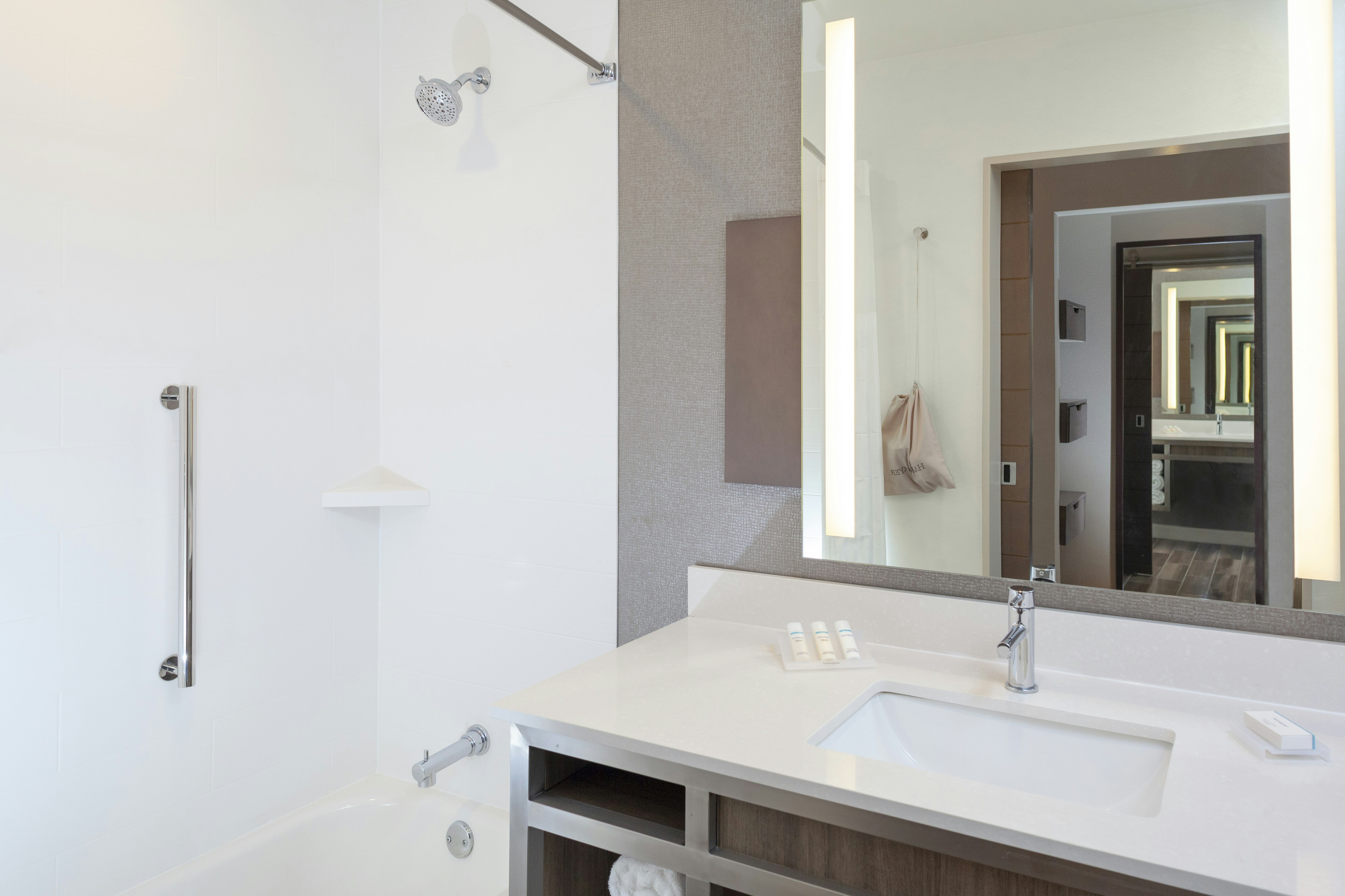 غرفة بسرير كينج، Hilton Garden Inn Waco Tx 2/3