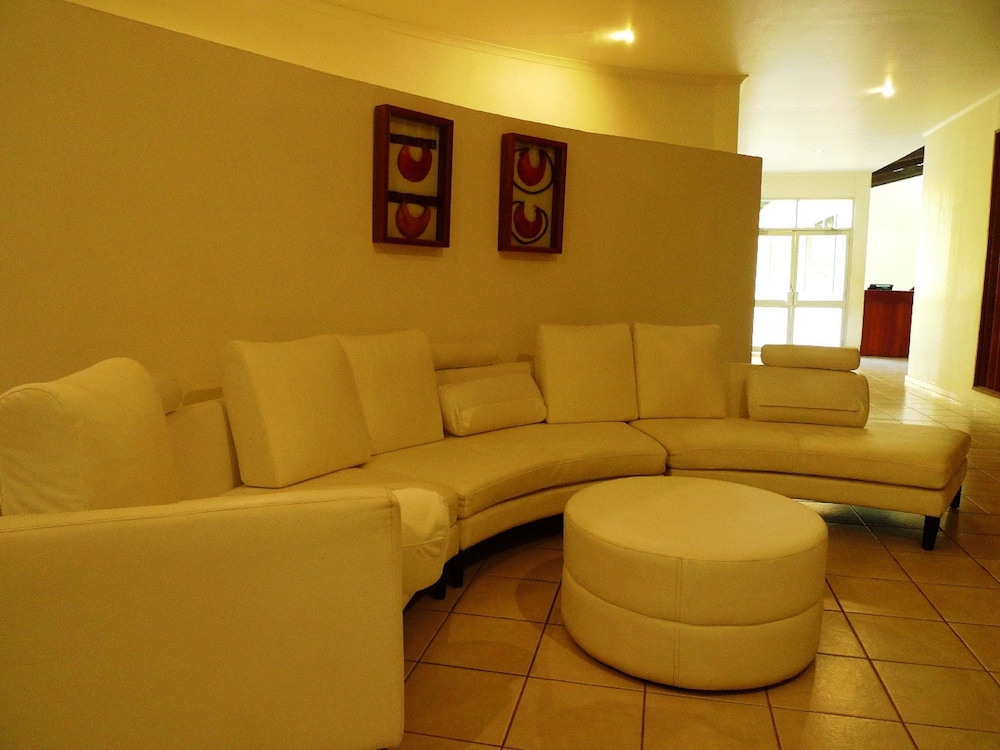 Madang Star International Hotel 34/60
