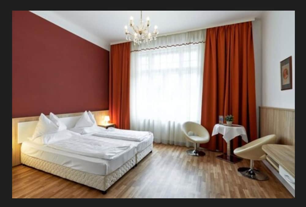STANDARD, DOUBLE BED