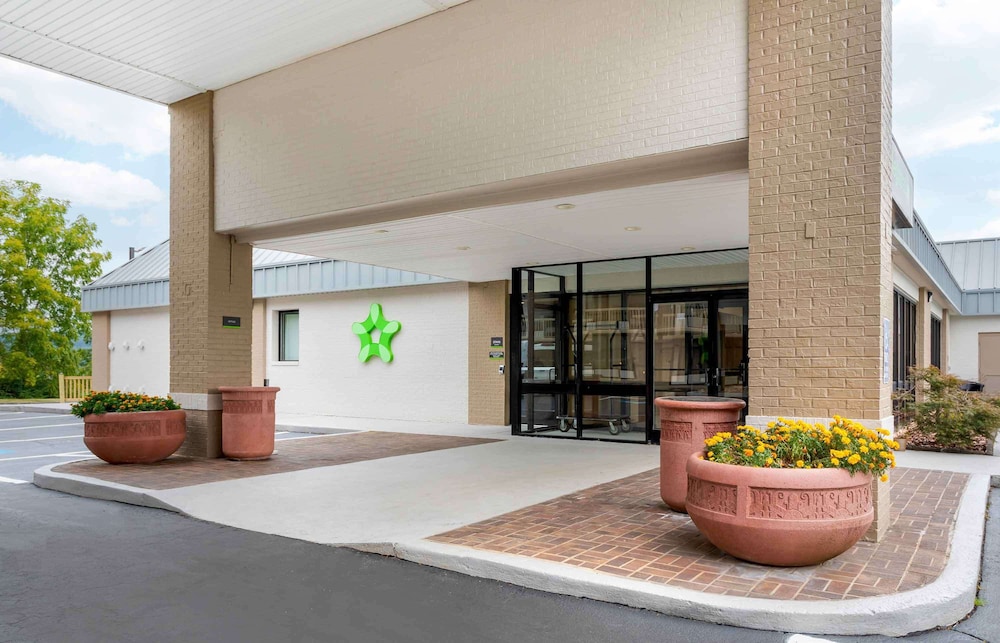 Extended Stay America Suites Bristol 31/38