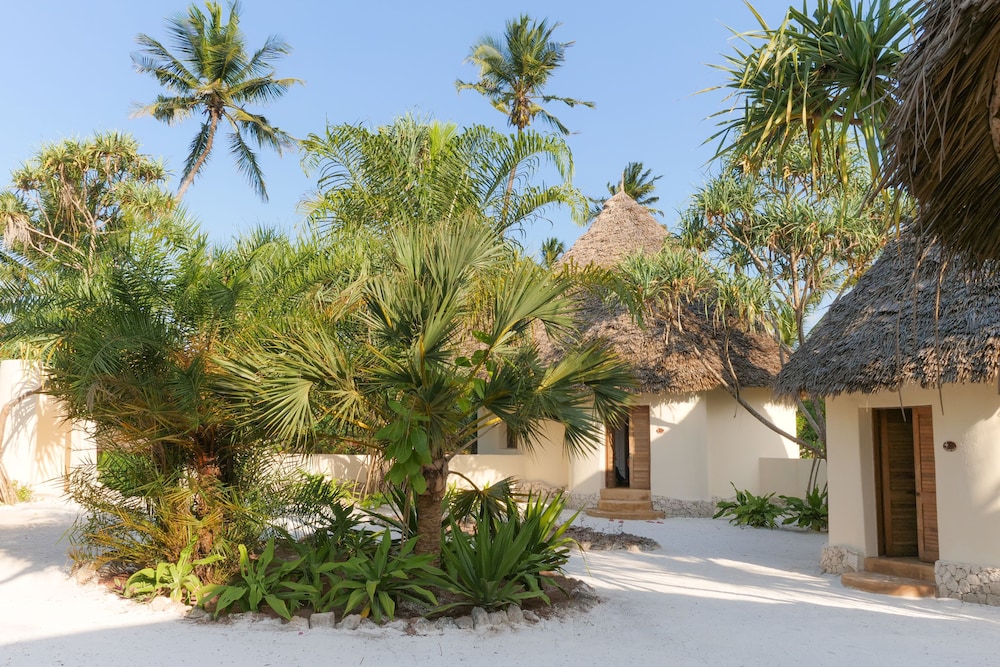 Zanzibar Pearl Boutique Hotel & Villas 34/40