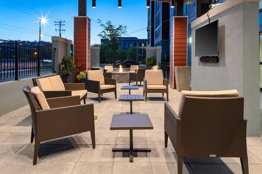 Residence Inn Virginia Beach Town Center 32/40