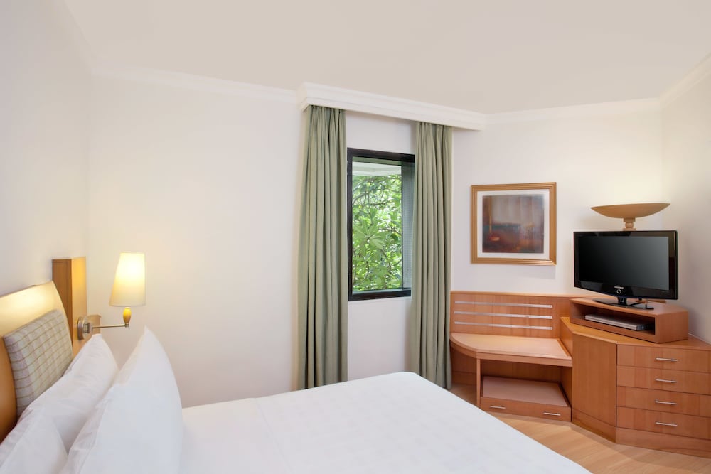 Trident Hotel Chennai 8/65
