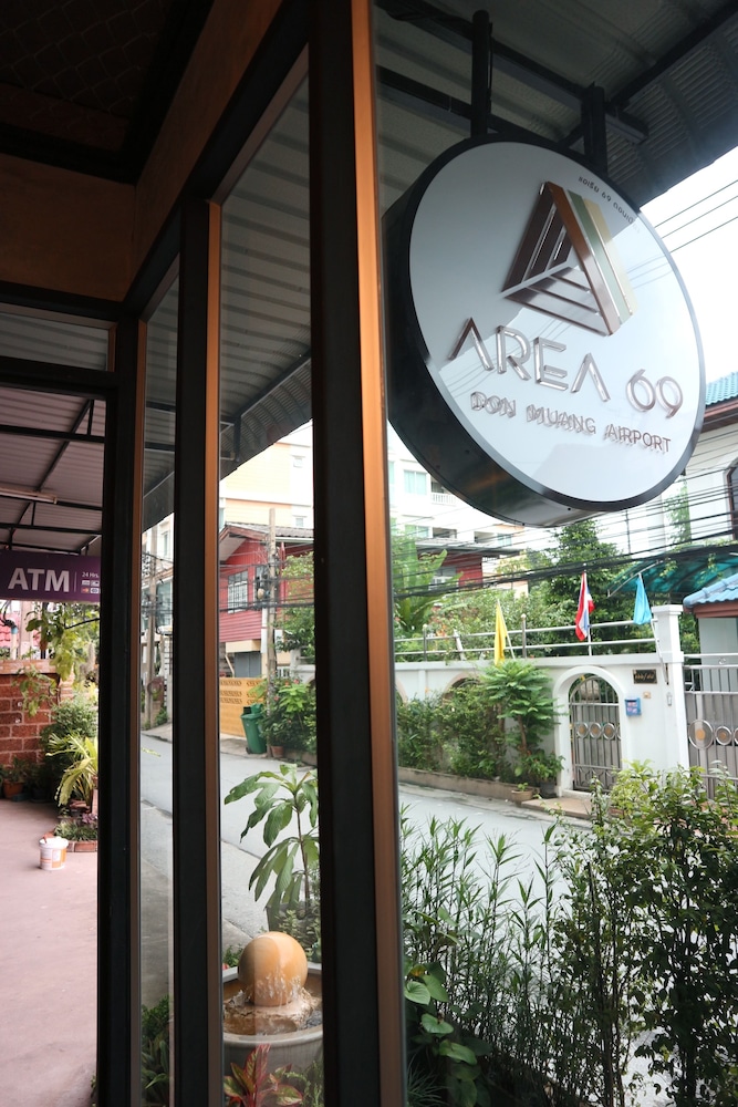 Area 69 Don Muang Maison 21/23