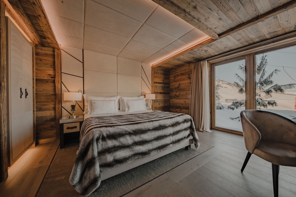 Ultima Courchevel Belvedere 17/50