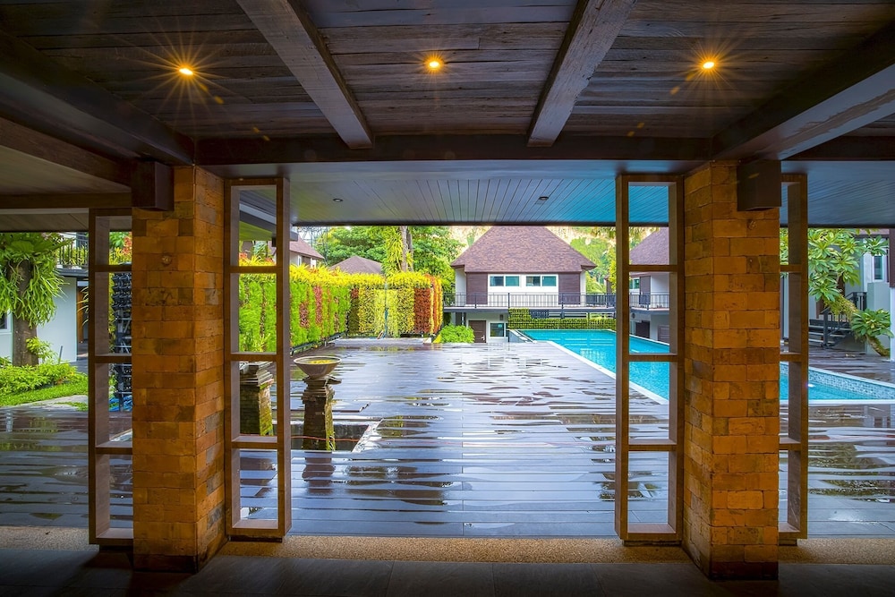 The Cliff Elegance Resort 6/35