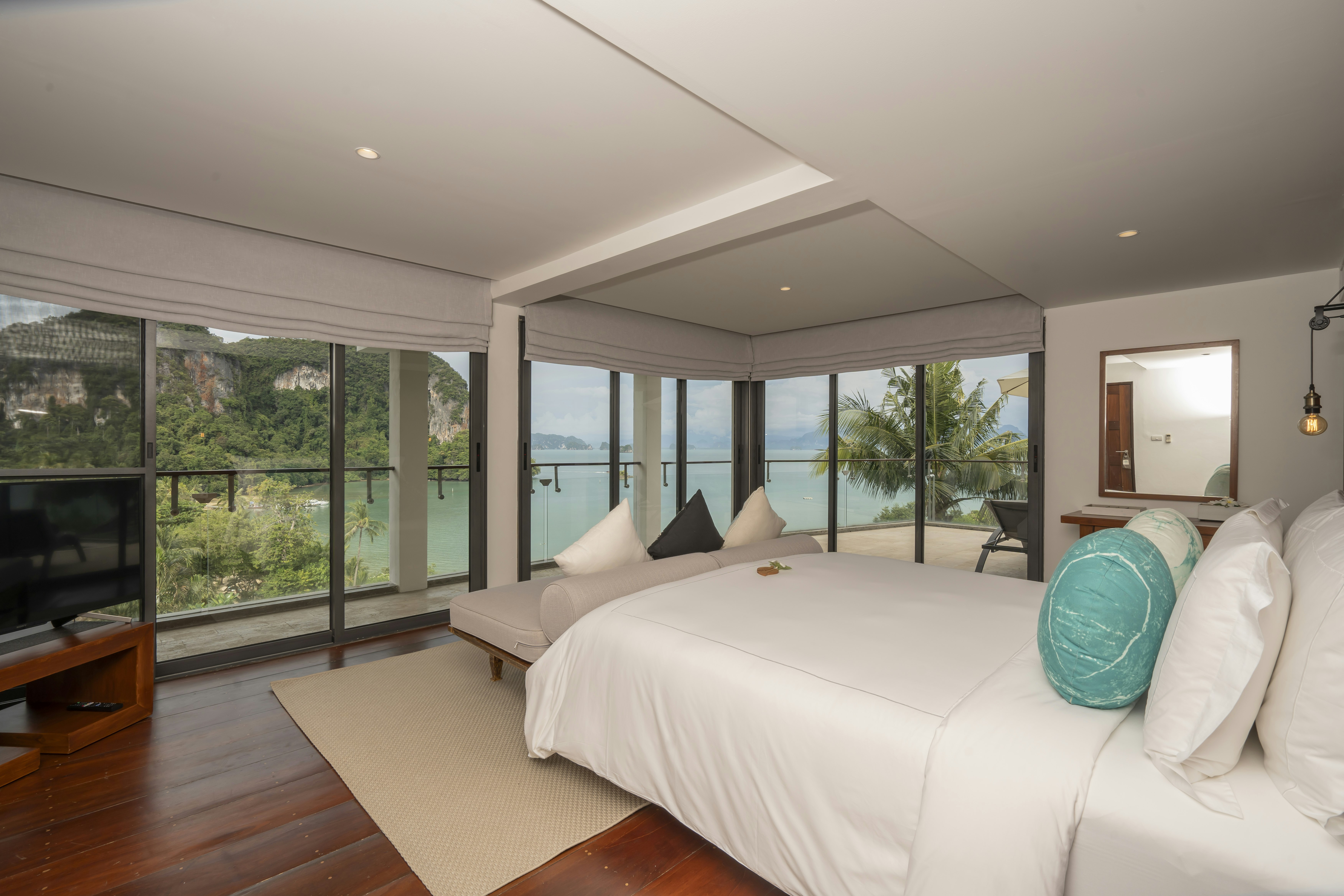 Hilltop Pool Villa