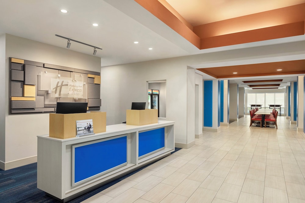 Holiday Inn Express & Suites Fort Myers East - The Forum 6/65