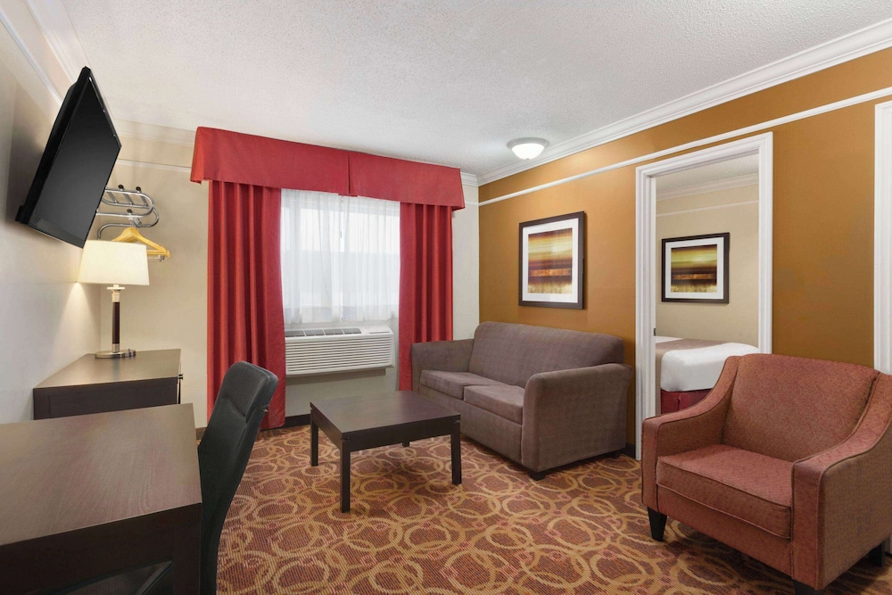 Travelodge by Wyndham Meadow Lake 21/29