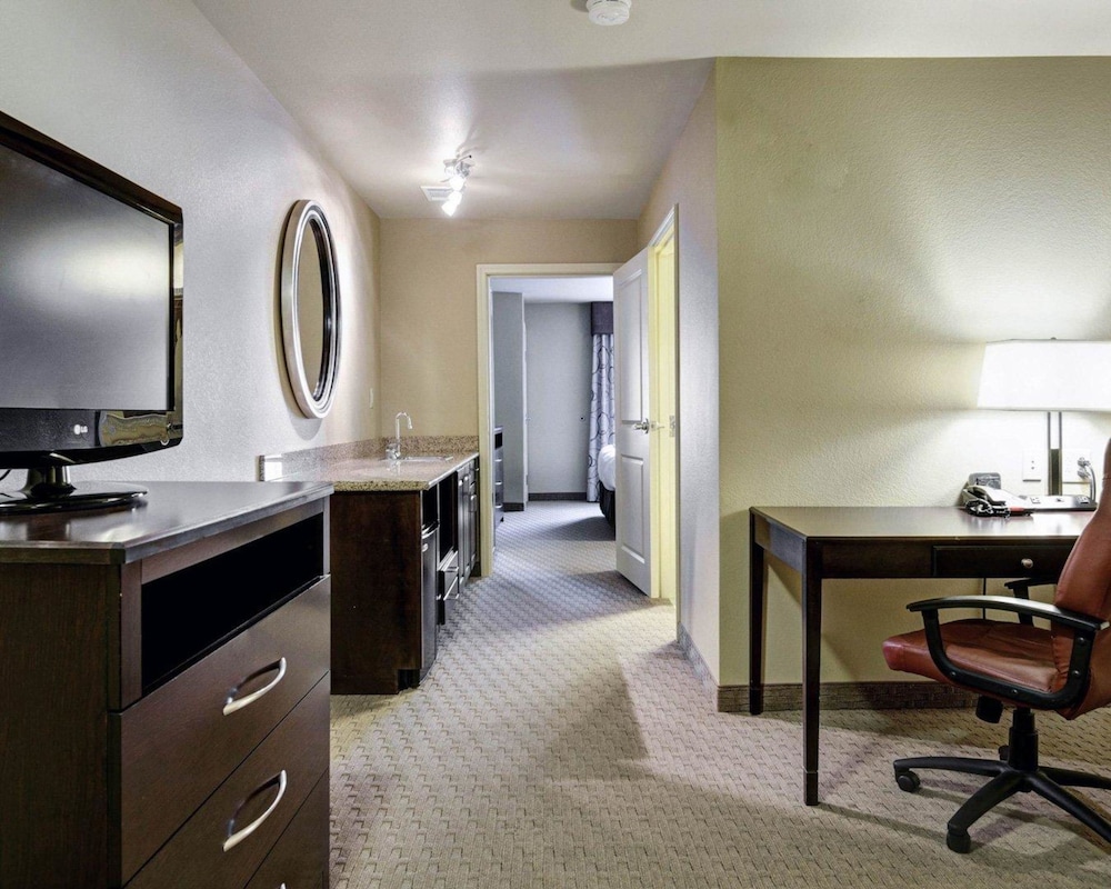 Comfort Suites Hot Springs 45/49