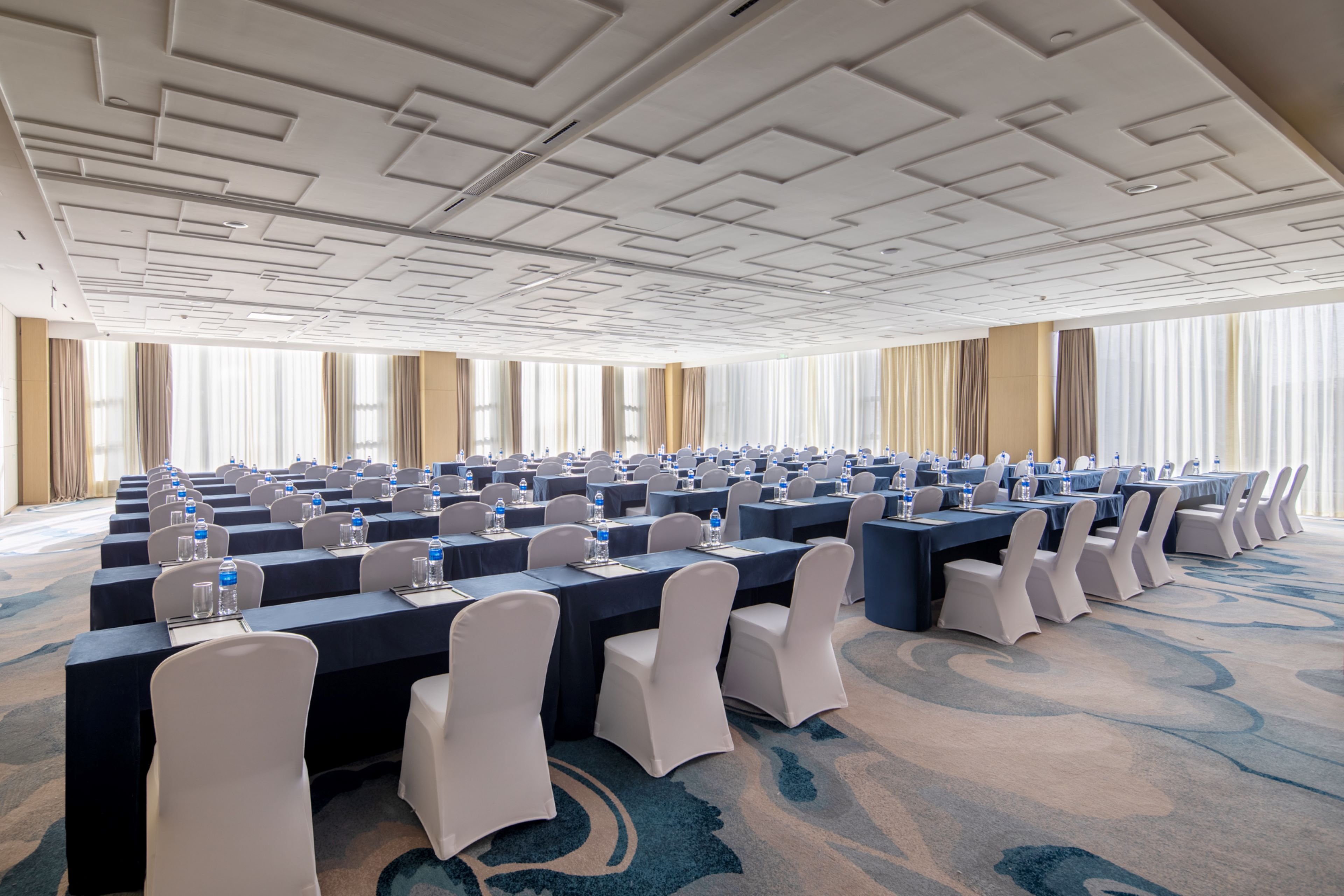 Holiday Inn Chengde Park View 54/62