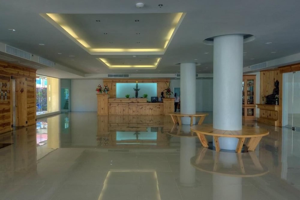 Piyaporn Pavilion Hotel 8/25