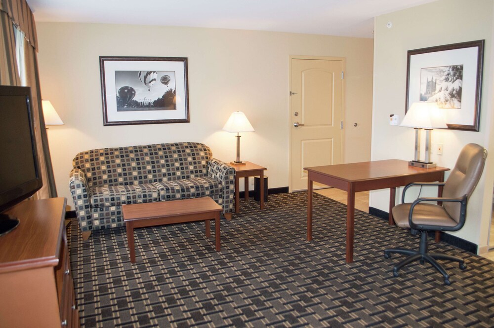 Hampton Inn & Suites Columbia at the University of Missouri 26/50