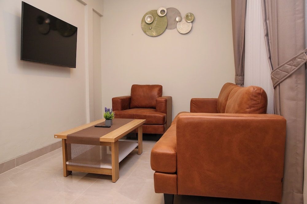 Avery Coconut Island Hotel and Beach Resort 26/47