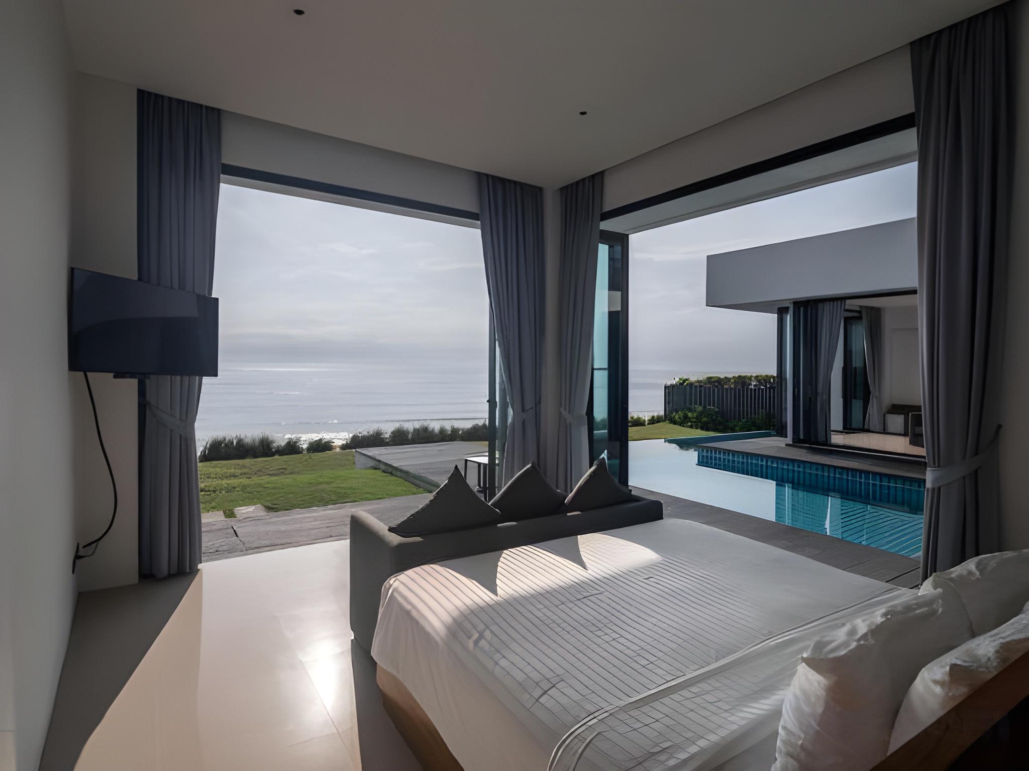 3 Bedrooms, Pool, Villa, 3 King Beds, Beach Front