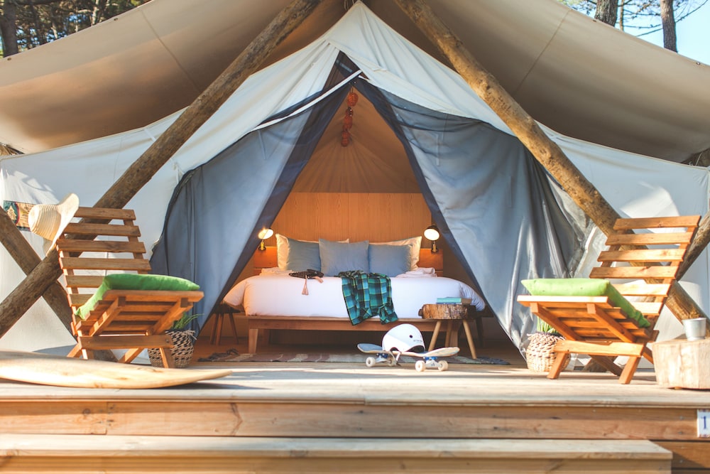 Bukubaki Eco Surf Resort in PENICHE